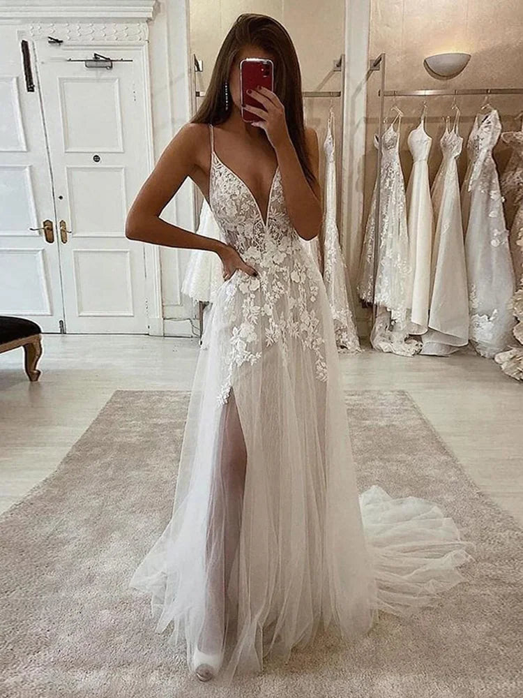 Boho Wedding Dress A Line Lace Spaghetti Strap Bride Dress Side Split Long Beach Wedding Gown For Women